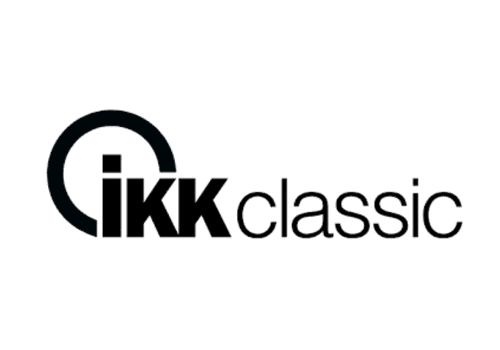 Minimalistischer Lade-Spinner als abstraktes Kreis-Symbol auf schwarzem Hintergrund, ideal für UI- und Webdesign.